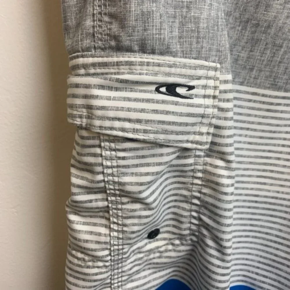 O'Neill Blue, Gray, & White Board Shorts Size 31